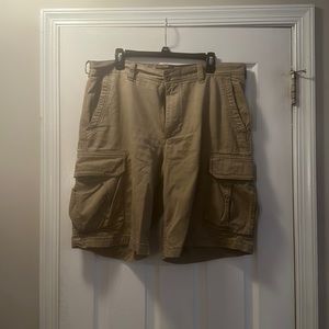 Men’s cargo shorts